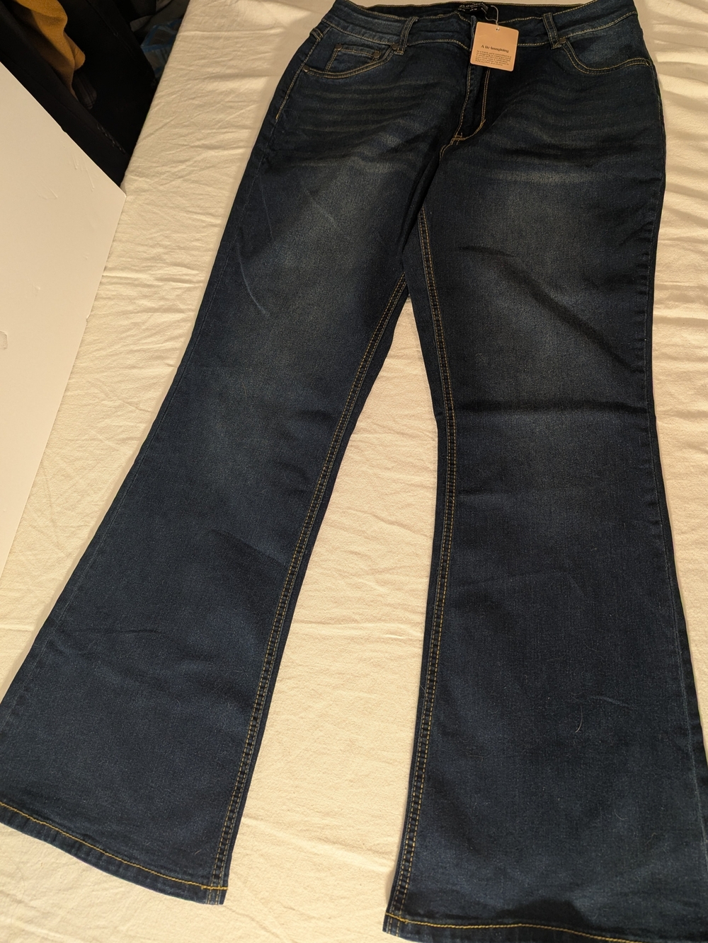 NWT BloomChic High Rise Stretchy Flare Jeans Blue Indigo Size 14 Plus